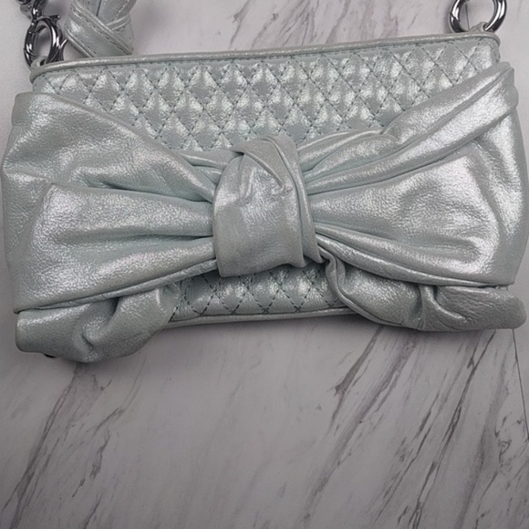 Juicy‎ Couture  Metallic Quilted  Bow Clutch - Picture 3 of 8
